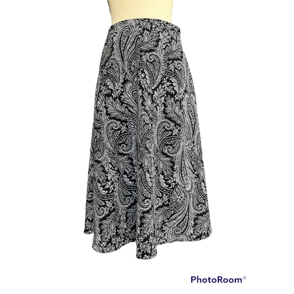 New York and Company Womens Long Black and White Skirt Size 2